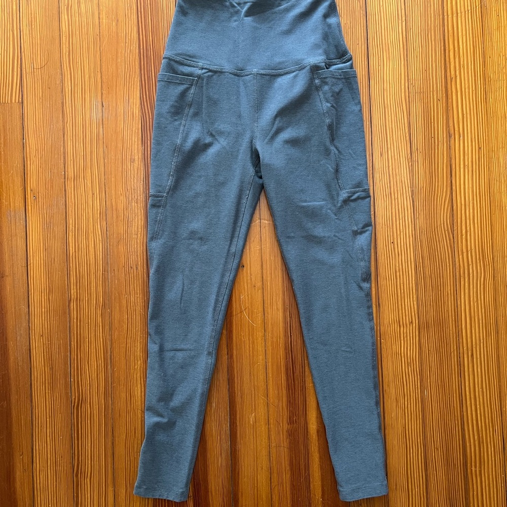Beyond Yoga Leggings with pockets